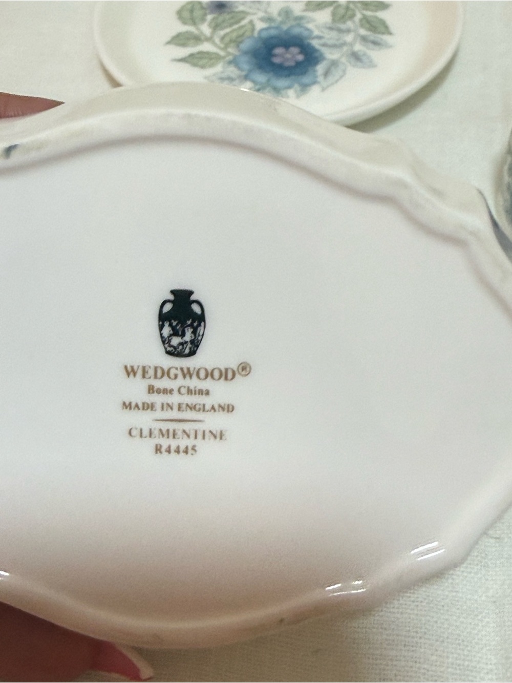 Wedgewood Clementine 5 Piece Set - Picture 4 of 15